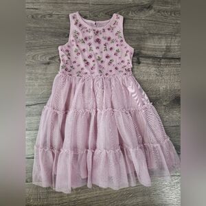 Girls sleeveless floral embroidered tiered dress size 6/7